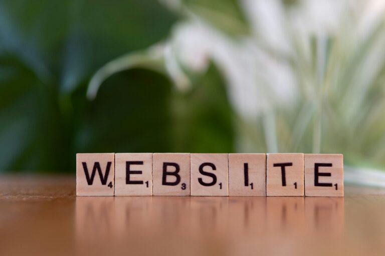 l'importance d'un site internet pour le SEO et la visibilité locale